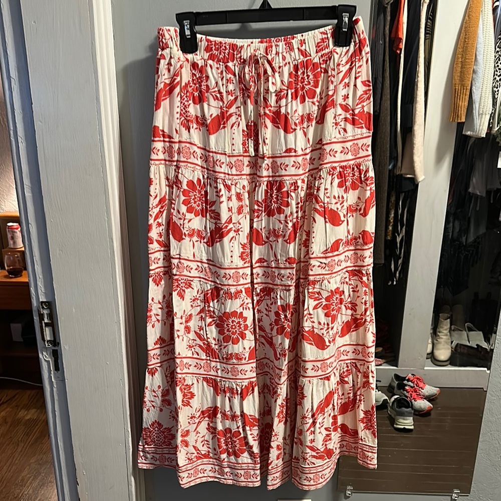 Floral Red and White Maxi Skirt size M